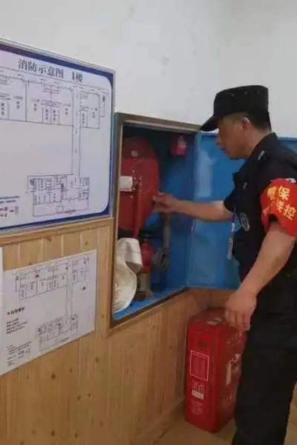 長沙紅光保安服務(wù)有限公司,長沙安保服務(wù),長沙安全服務(wù),長沙非武裝押運(yùn),勞務(wù)派遣服務(wù)