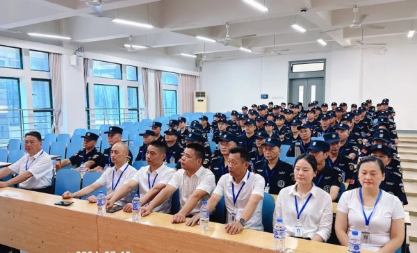 長沙紅光保安服務(wù)有限公司,長沙安保服務(wù),長沙安全服務(wù),長沙非武裝押運,勞務(wù)派遣服務(wù)