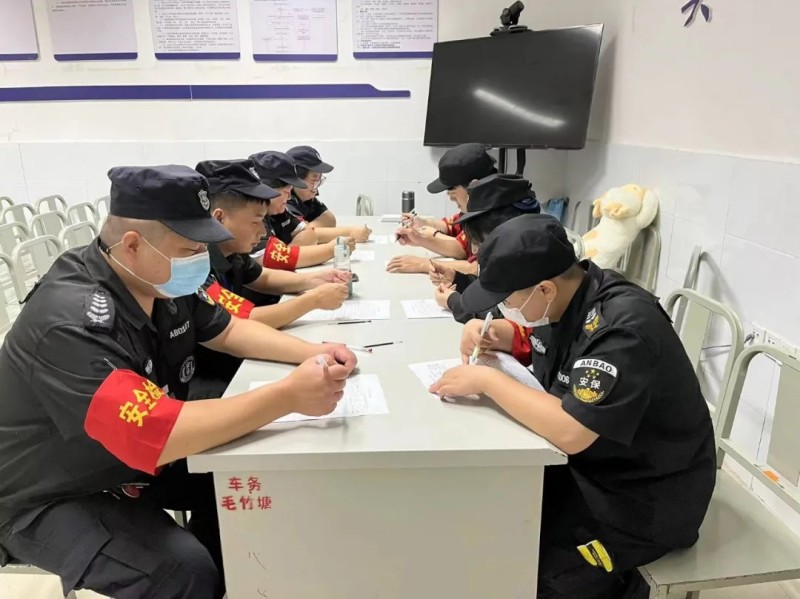 長沙紅光保安服務(wù)有限公司,長沙安保服務(wù),長沙安全服務(wù),長沙非武裝押運,勞務(wù)派遣服務(wù)