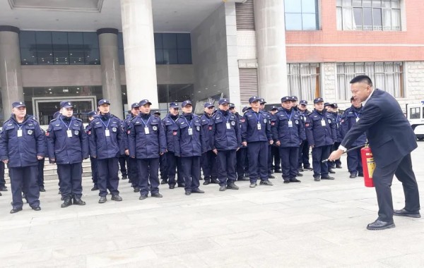 長沙紅光保安服務(wù)有限公司,長沙安保服務(wù),長沙安全服務(wù),長沙非武裝押運,勞務(wù)派遣服務(wù)